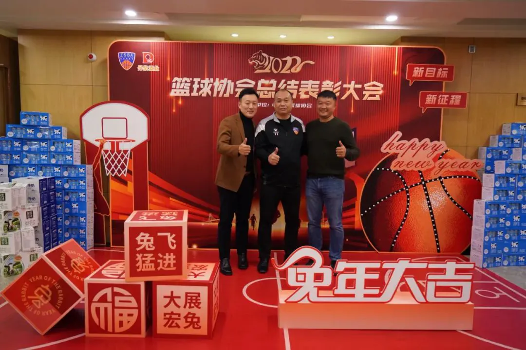 专业控卫如何调整心态应对高强度比赛_2