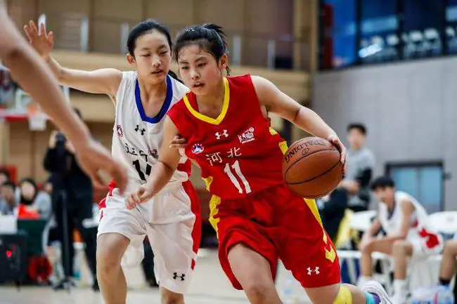 如何通过篮球表演赛制定有效的训练计划_1